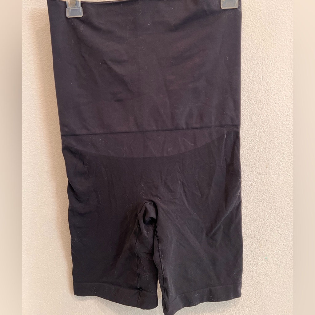 Yummie Women's Cleo Seamless High Waist Shaping Short Size L/Xl
